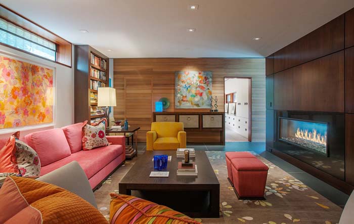 地毯的选择一定要和地面的颜色形成一个反差，同时要和我们客厅的墙面颜色，家具颜色，沙发颜色，窗帘颜色相协调